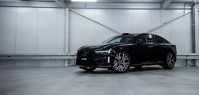 Volvo ES90 2025–дотепер