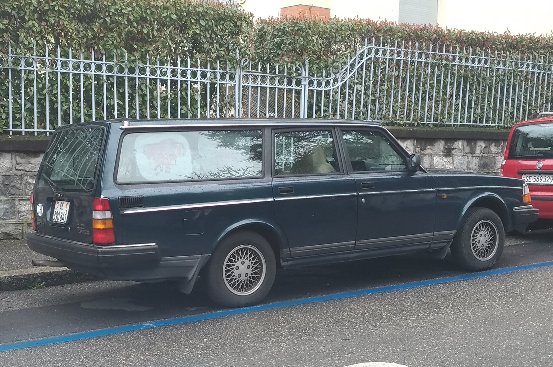 Volvo 245 — універсал серії 240