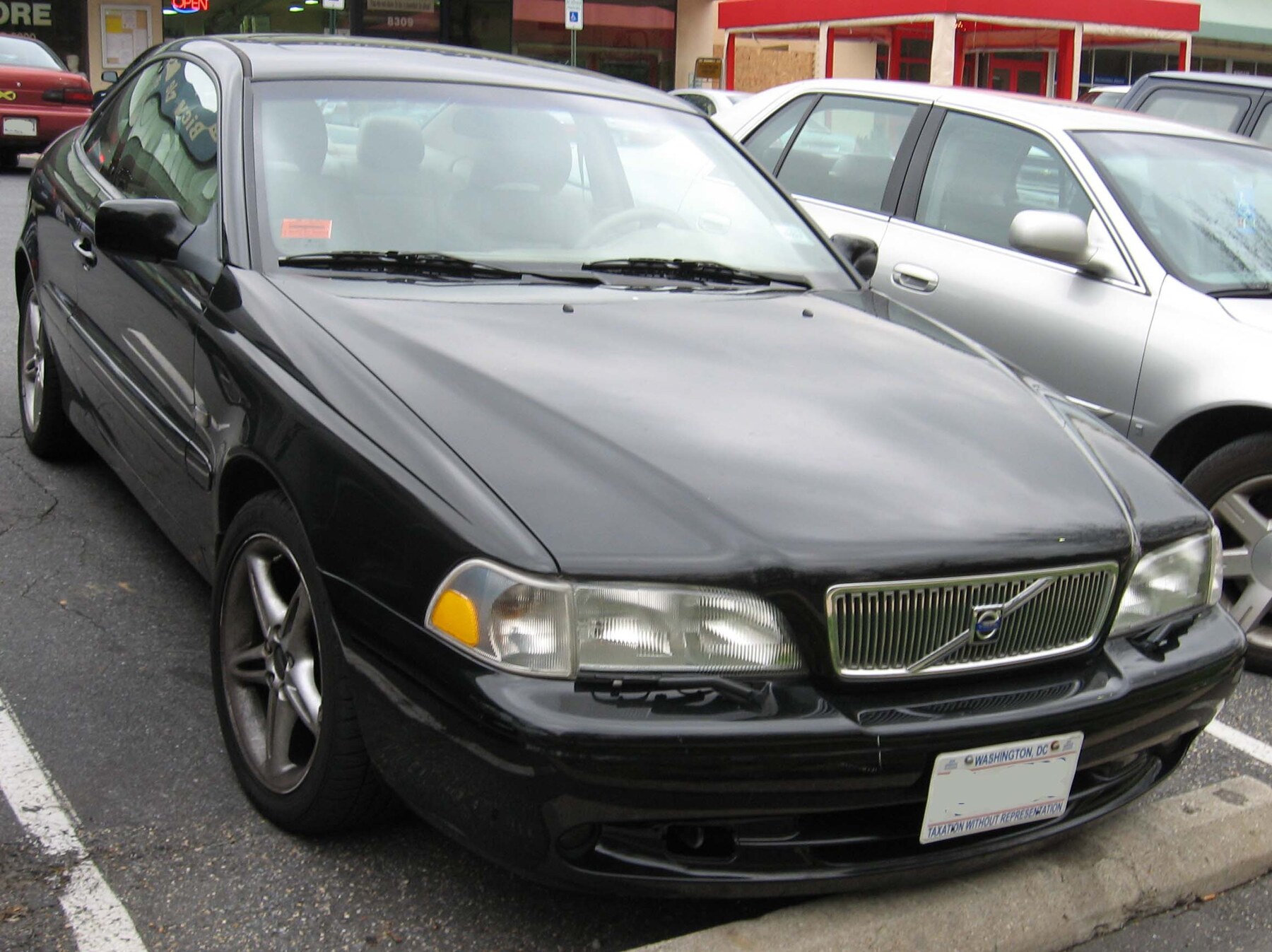 Volvo C70 Coupé першого покоління