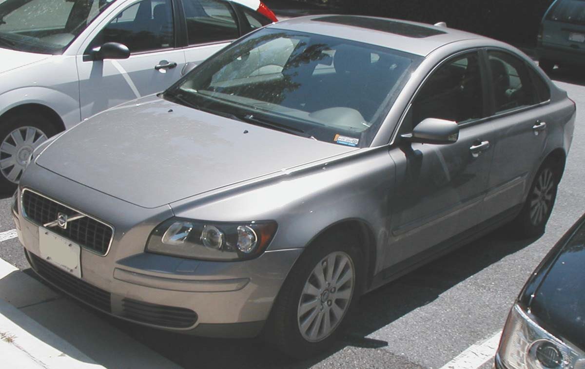 Volvo S40 другого покоління на компактній архітектурі P1