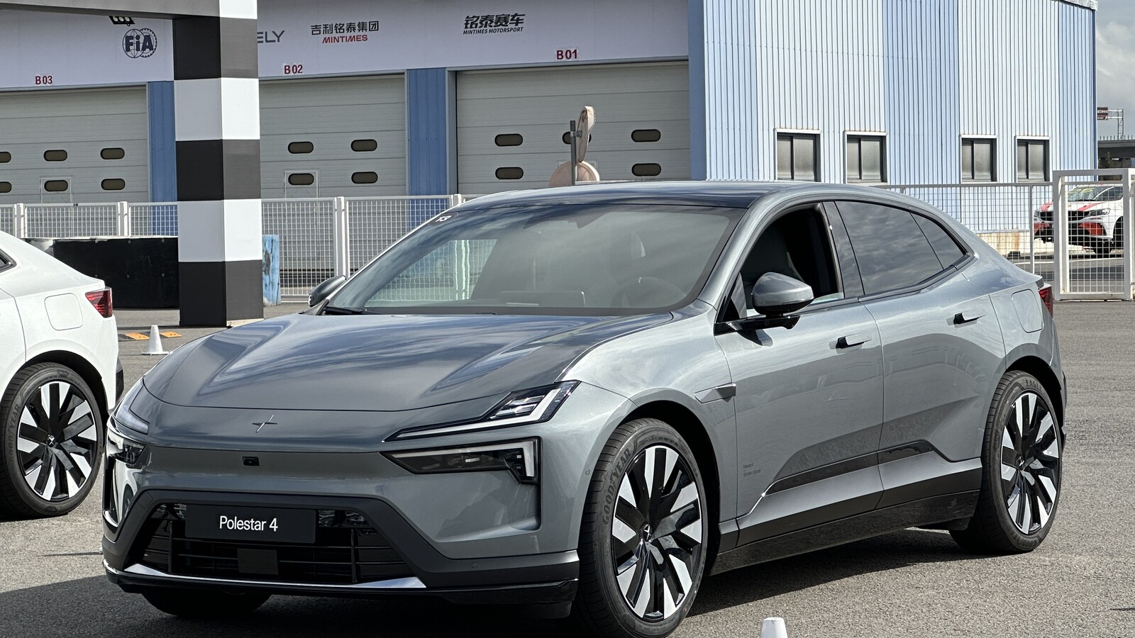 Polestar 4 — ілюстративне фото до матеріалу про модель у Південній Кореї