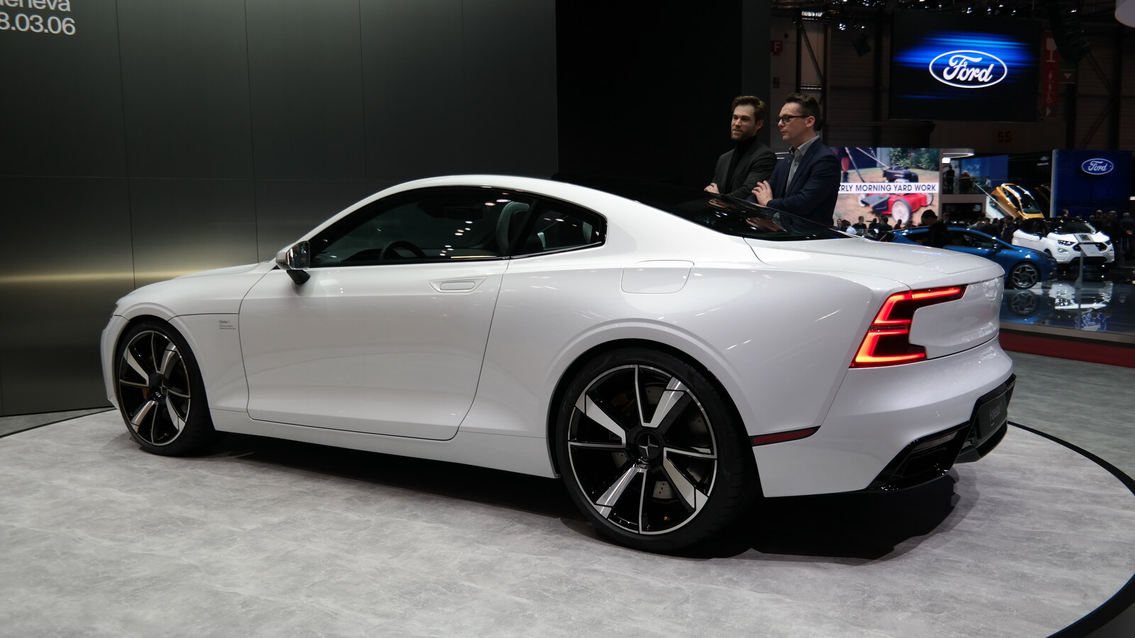 Polestar 1 — карбонова структура та система Dragonfly