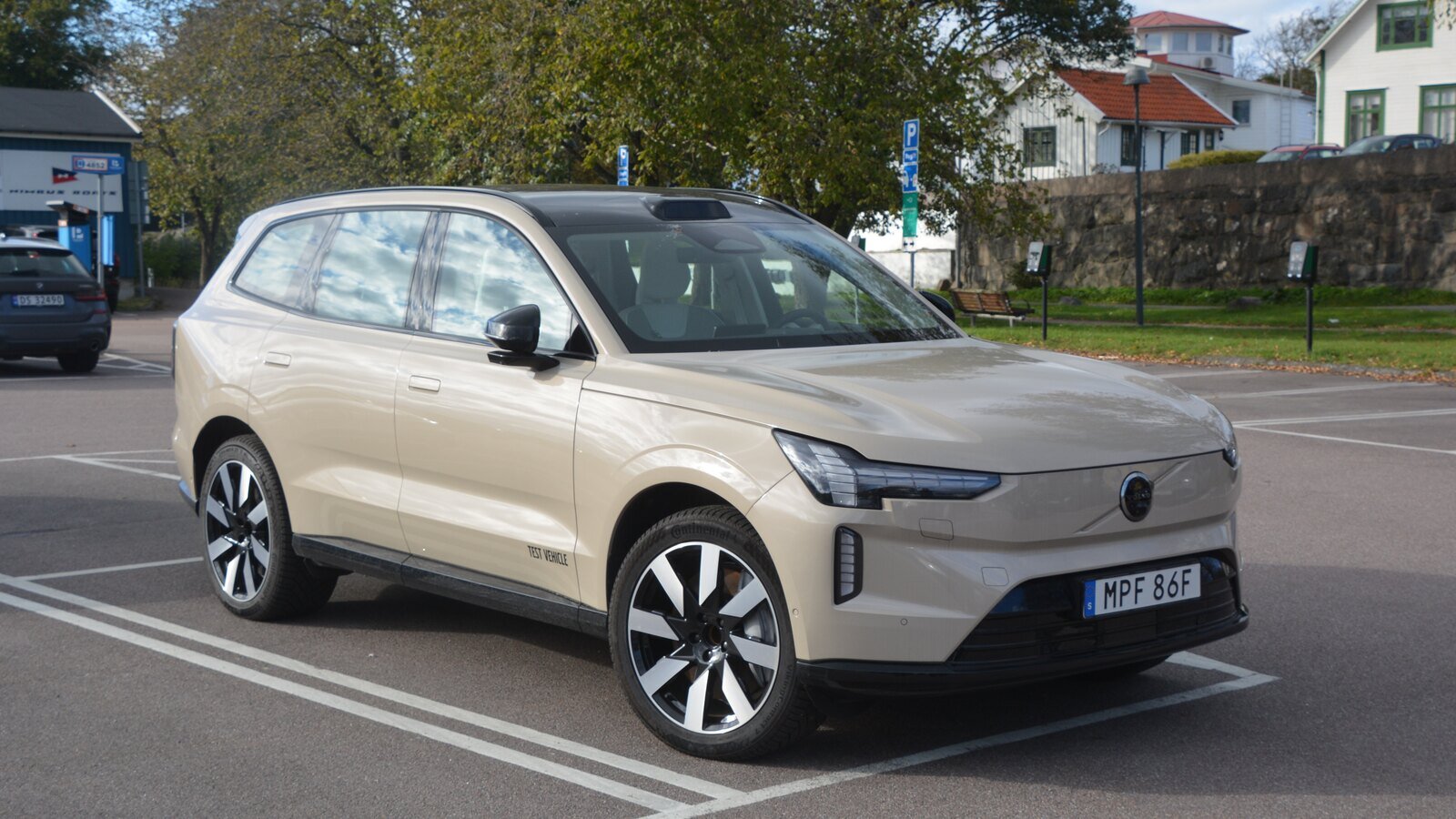 Volvo EX90 — електричний автомобіль Volvo Cars