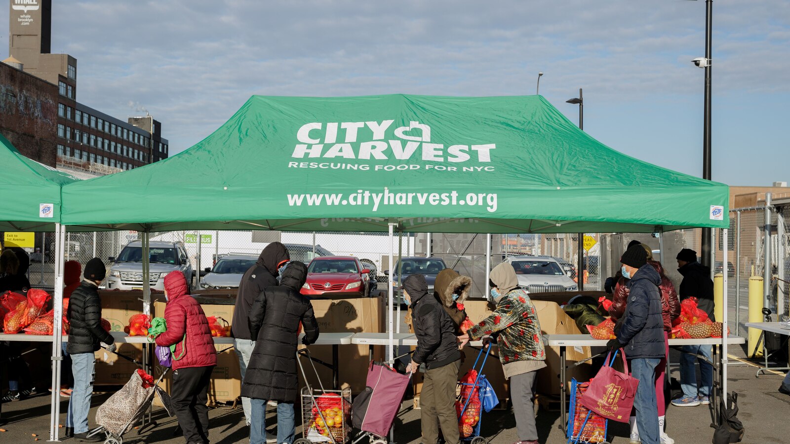 Volvo VNR Electric для City Harvest у Нью-Йорку